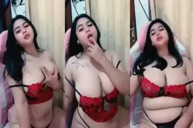 Live Cewek Tobrut Basah Main Jari Tak Henti